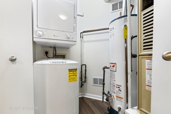 Building Photo - 1640 Burberry Ln