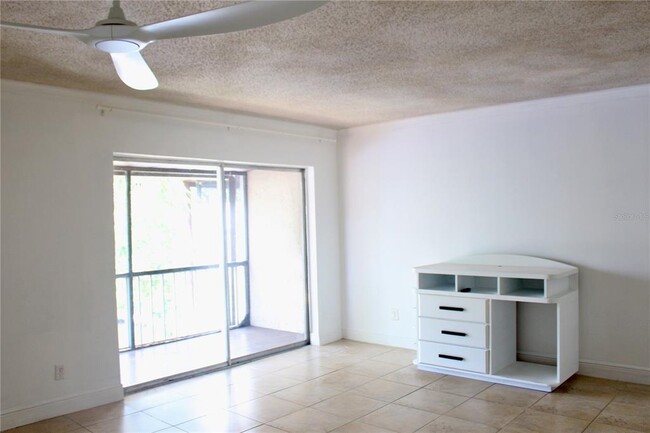 Building Photo - 9101 Tudor Dr