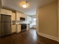 Building Photo - 338 2nd St