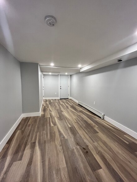 34 Clerk St Basement - 32 Clerk St