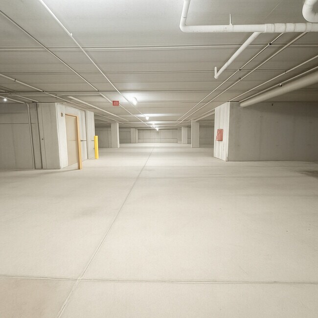 Building Photo - Hometown View Apartments