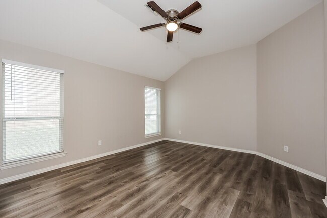 Building Photo - 155 Hannah Cir