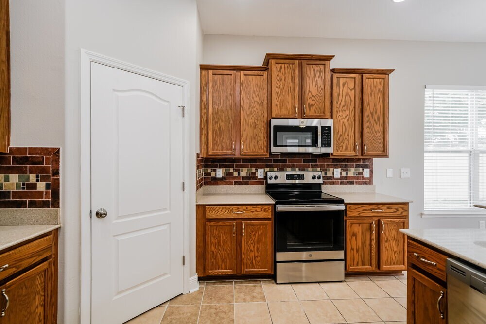 Building Photo - 210 Montara Drive