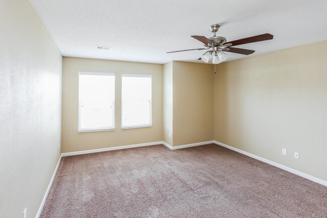 Building Photo - 10063 Chariden Dr