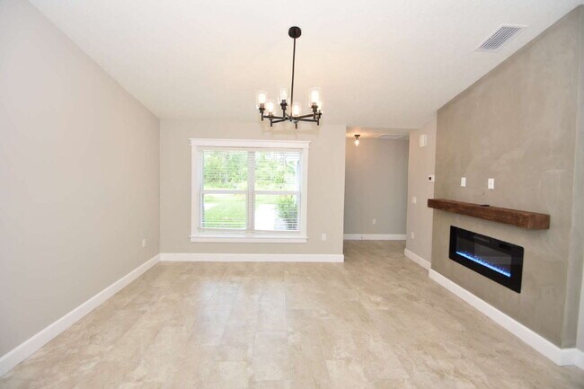 Building Photo - 86 Laramie Dr
