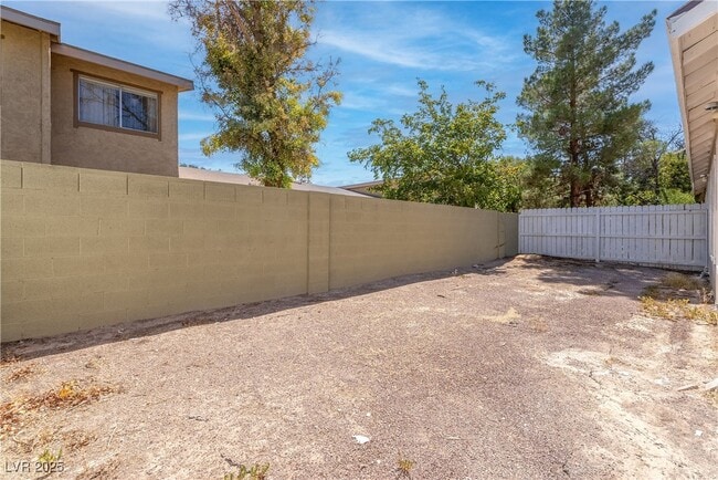 Building Photo - 6417 Addely Dr