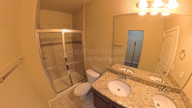 Building Photo - 3800 Manhattan Ave