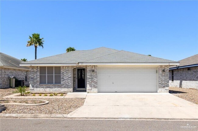 Primary Photo - 1111 Lake View Dr