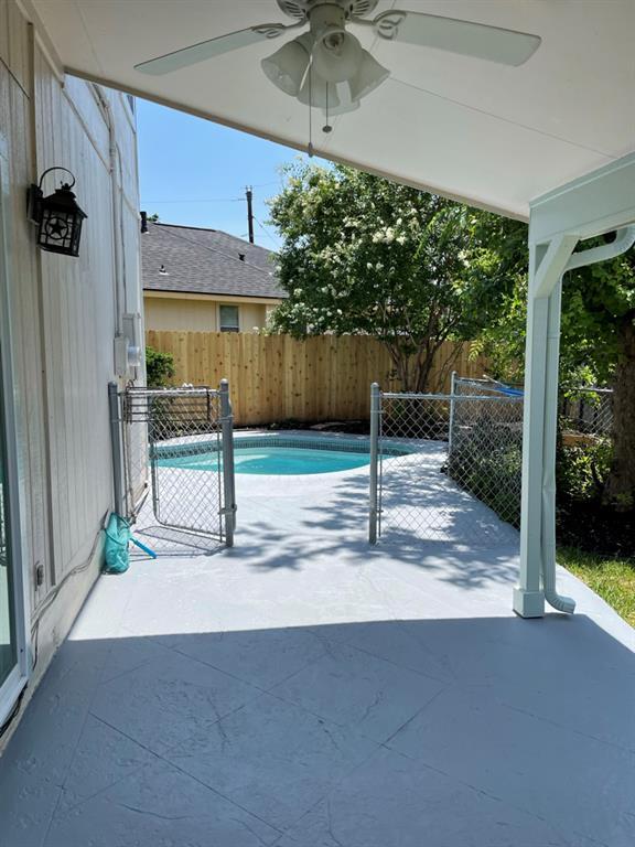 Building Photo - 2108 Zephyr Ln