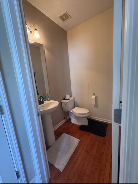 Building Photo - 12668 Hollice Ln