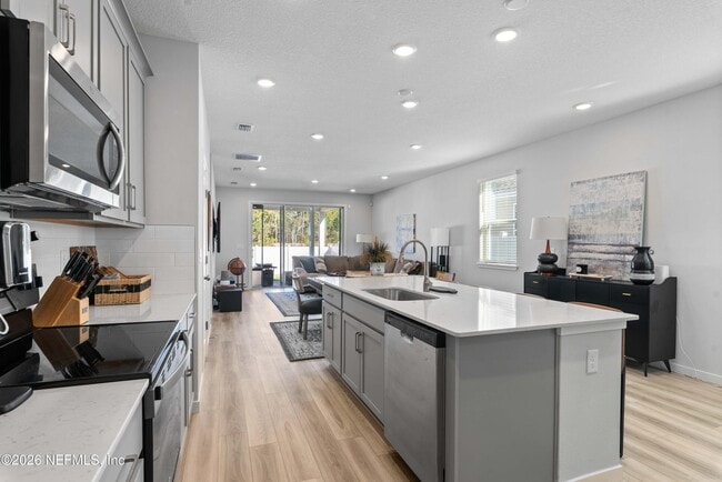 Building Photo - 96245 Broadmoore Rd