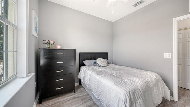 Building Photo - 7843 Moonstone Dr
