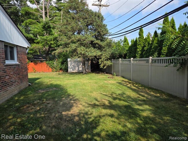 Building Photo - 4738 Halberd St