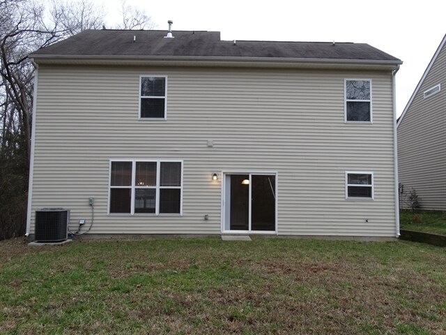 Building Photo - 11807 Oak St