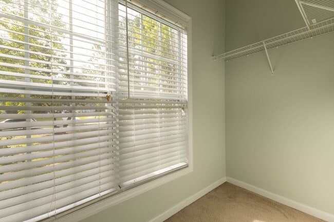 Building Photo - Available Now in Chadwick Shores