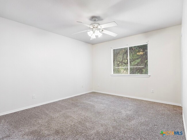 Building Photo - 827 Sagewood Trail