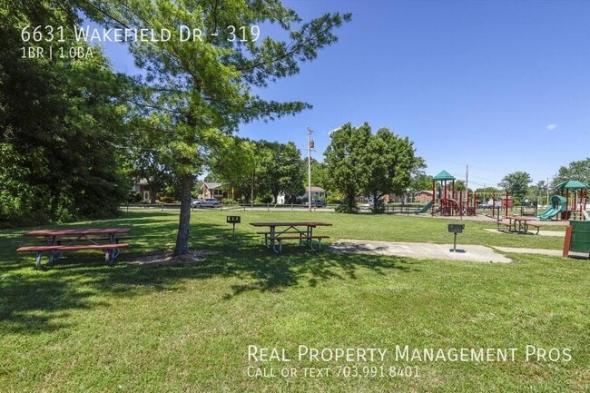 Building Photo - 6631 Wakefield Dr