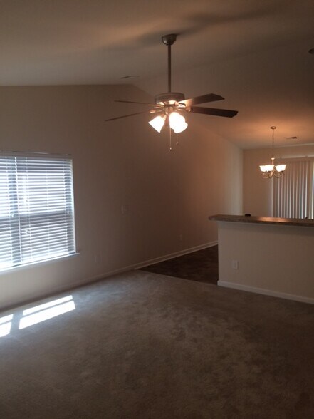 Building Photo - 140 Keaton Brook Drive