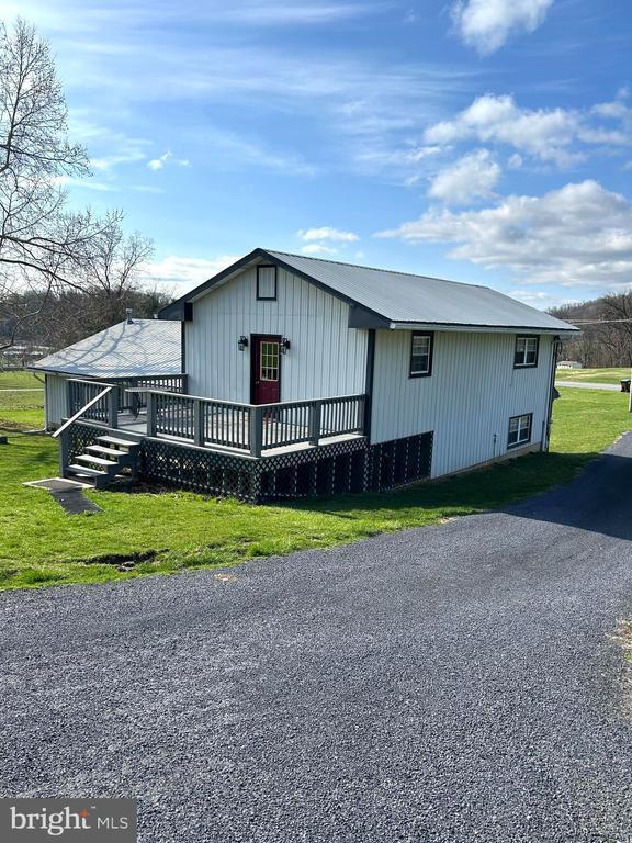 Building Photo - 520 Tract Rd