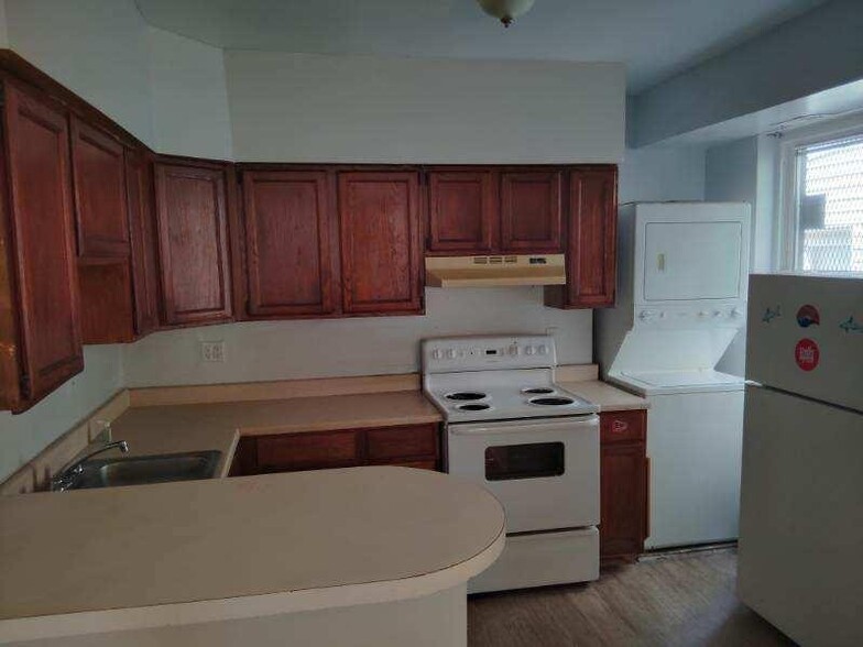 Building Photo - 1419 Druid Hill Ave
