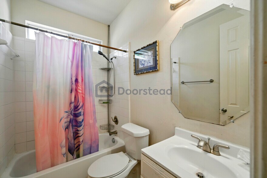 Building Photo - 1513 Van Winkle Dr