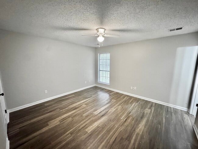 Building Photo - 3914 Longsneck Cove