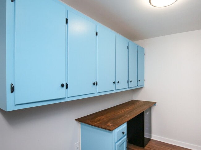 Building Photo - 4 Bed | 2 Bath House in Raleigh