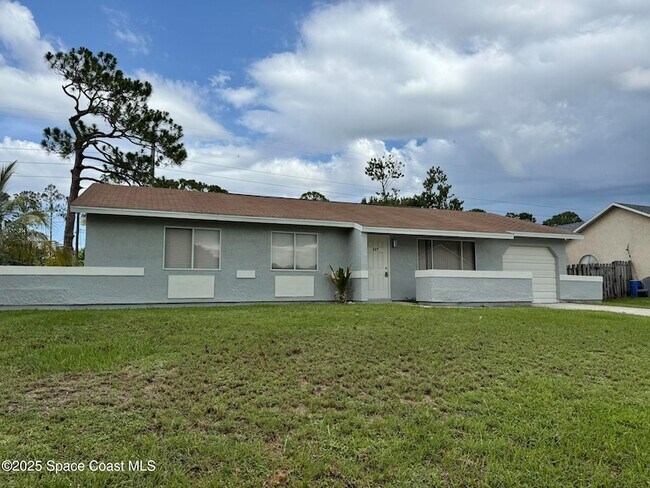 Building Photo - 889 Lamplighter Dr NW