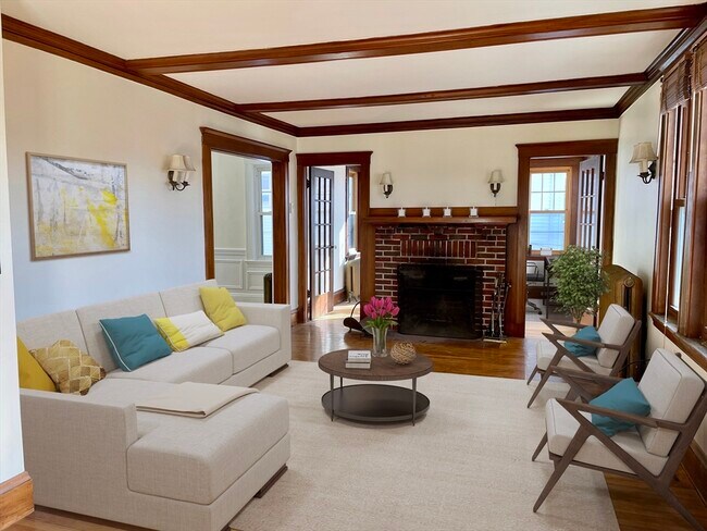 Primary Photo - 88 Poplar St