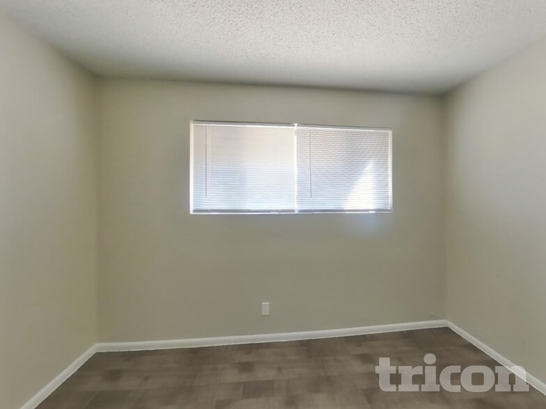 Building Photo - 1626 W Pepper Pl