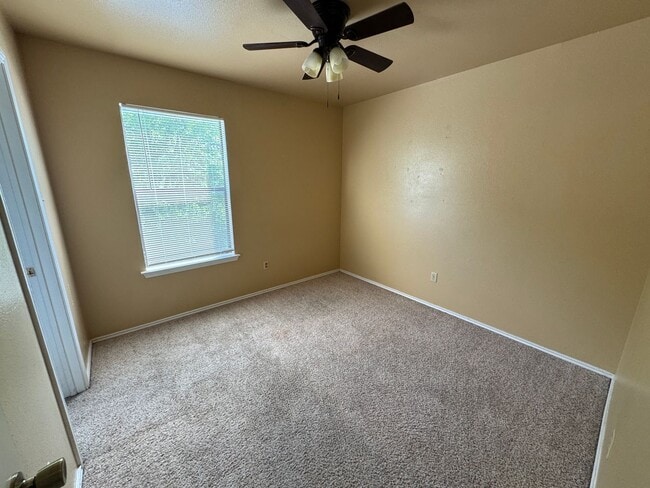 Building Photo - 4806 Greenlee Dr