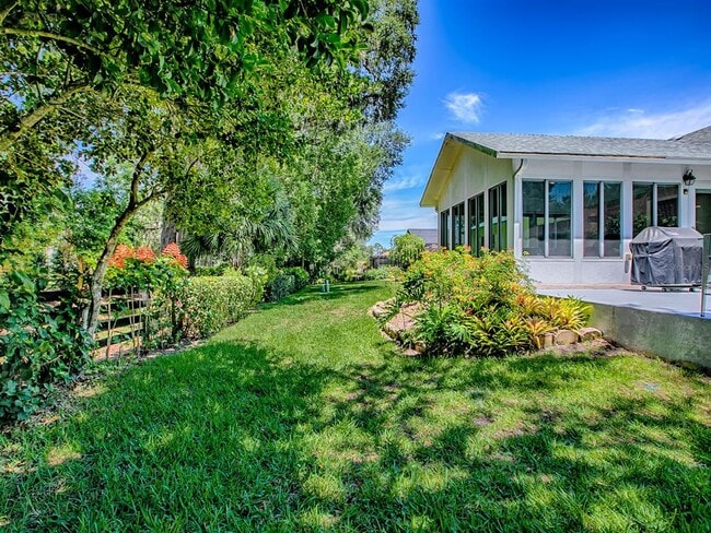 Building Photo - 17037 SE 76th Creekside Cir