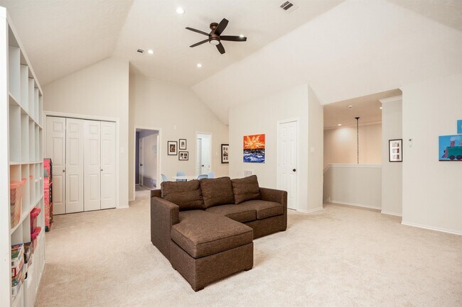 Building Photo - 8915 Wallington Dr