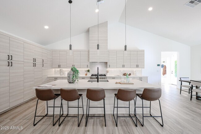 Building Photo - 6329 N 10th Dr