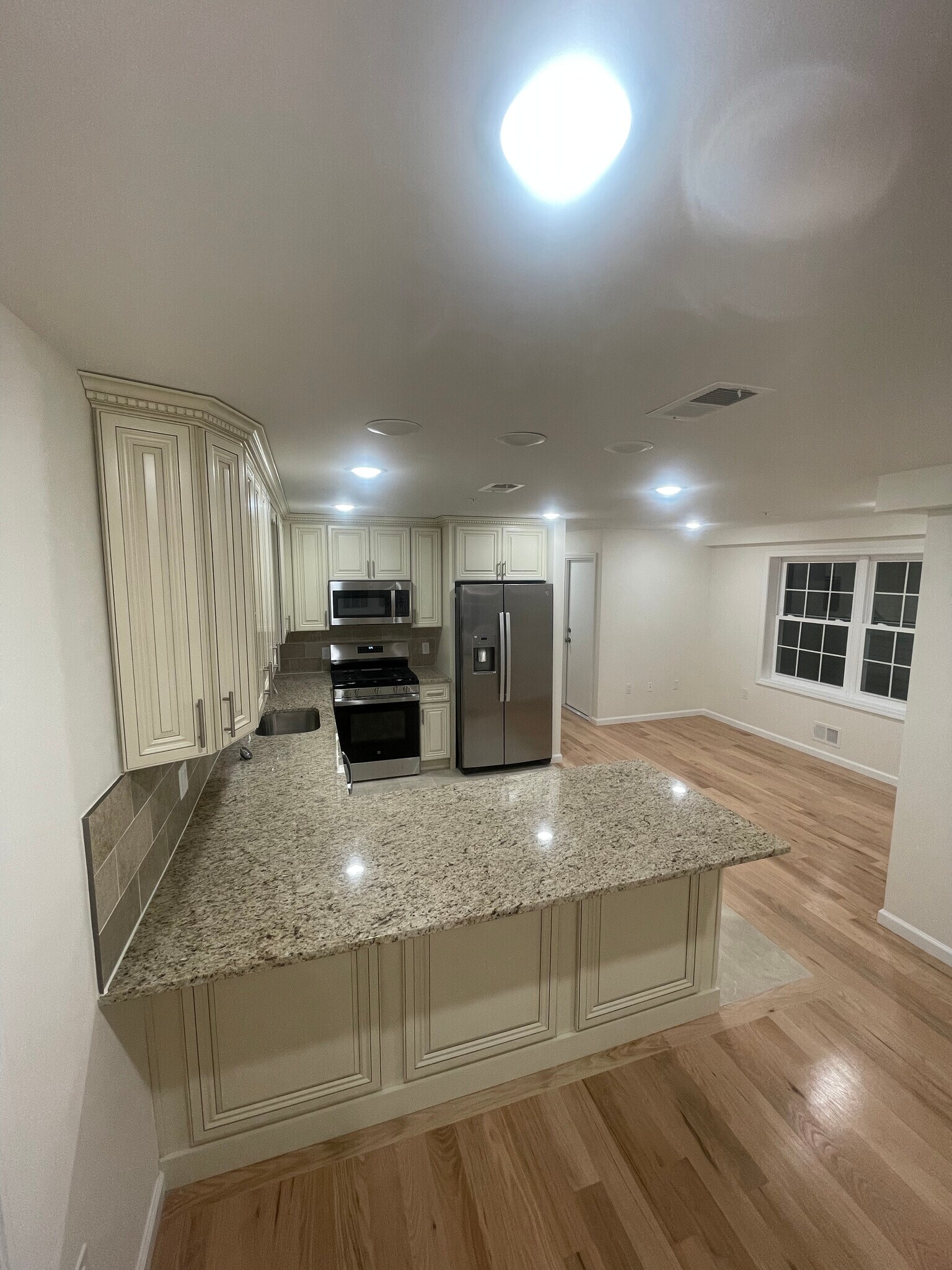 Building Photo - 26 Stuyvesant Ave