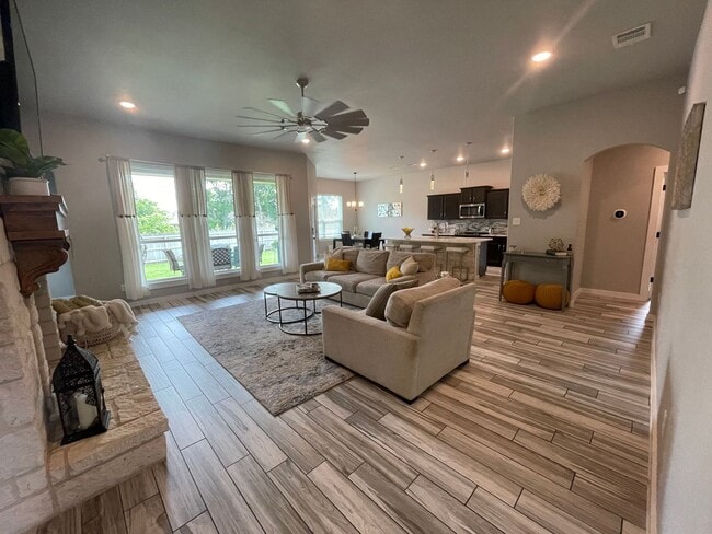 Building Photo - 7109 Diamond Dove Dr