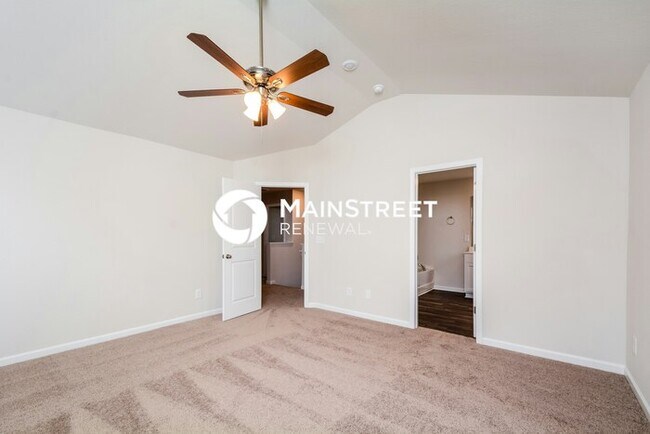 Building Photo - 4 Bedroom Pet-Friendly Home in Zebulon, NC with Main Street Renewal