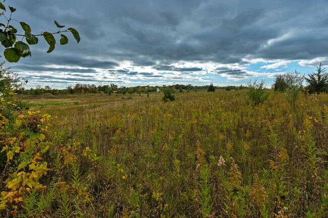 Building Photo - 2930 Glacier Way