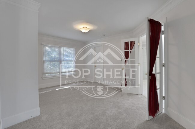 Building Photo - 127 Tara Blvd