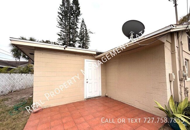 Building Photo - 3773 67th St N