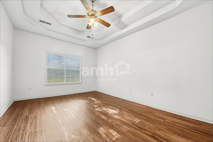 Building Photo - 5633 Michaelson Dr