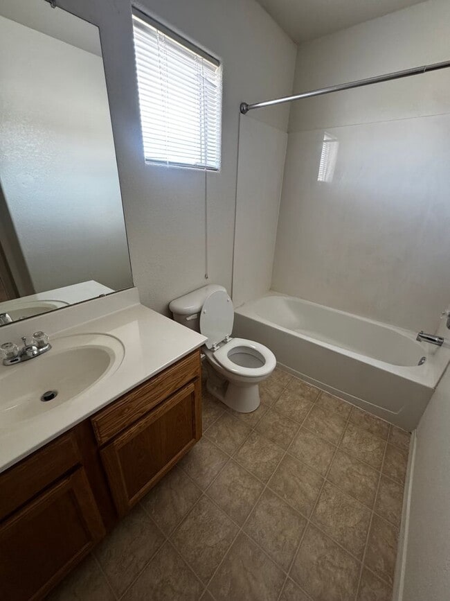 Building Photo - 3236 Crimson Rose Ln SW