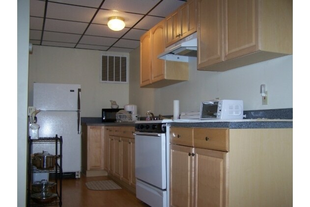 Kitchen - 310 Austin Springs Rd