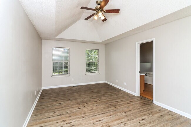 Building Photo - 3857 Merryweather Trail