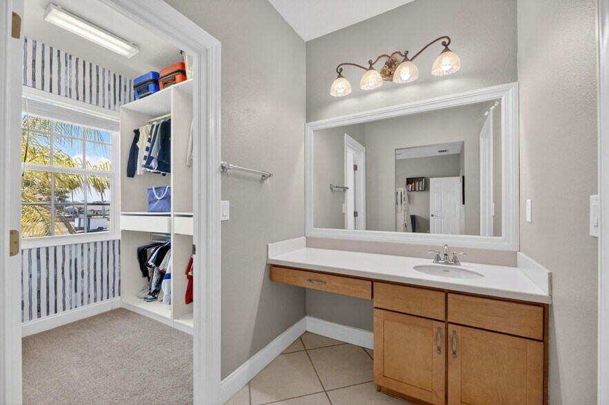 Building Photo - 5536 Luminar Pointe Ln