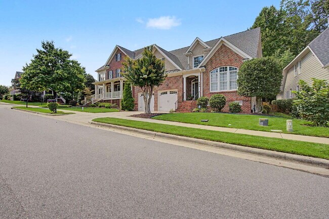 Building Photo - Spacious and Move-in Ready 4-Bedroom in Cary!