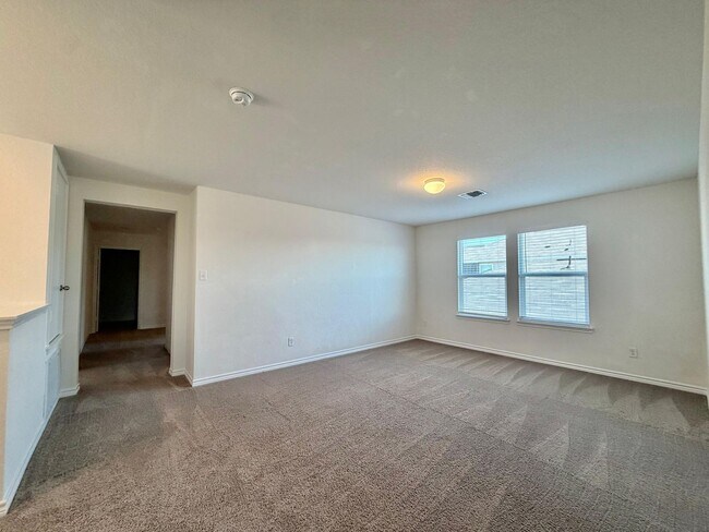 Building Photo - 8014 Canyon Wren Pk