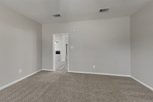Building Photo - 19034 Village Maple Ct