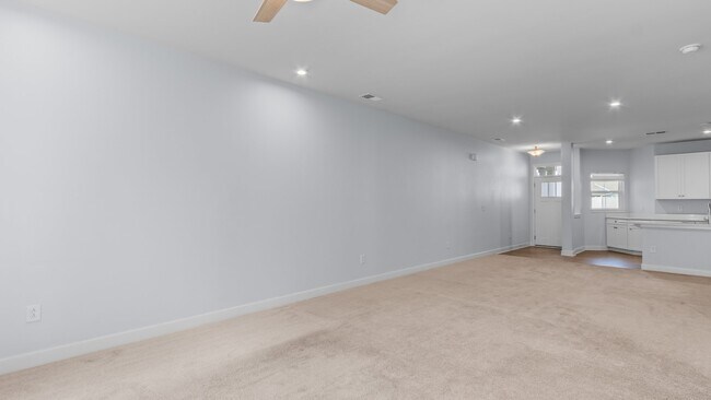 Building Photo - 1813 Doubloon Way