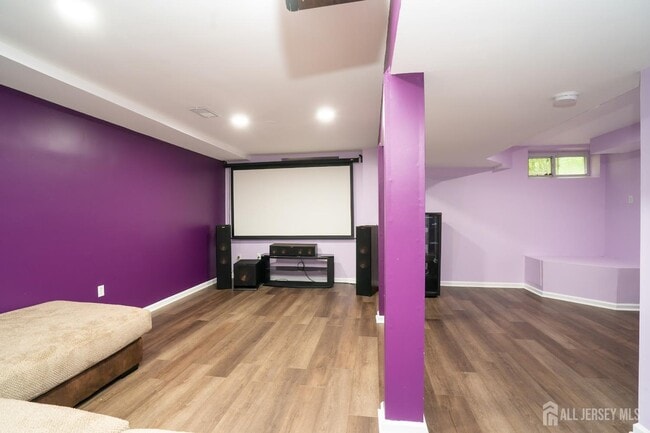 Building Photo - 141 Briarwood Dr